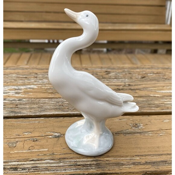 LLADRO Retired #4552 Little Duck Glossy 4 3/4" NO BOX - Picture 1 of 6